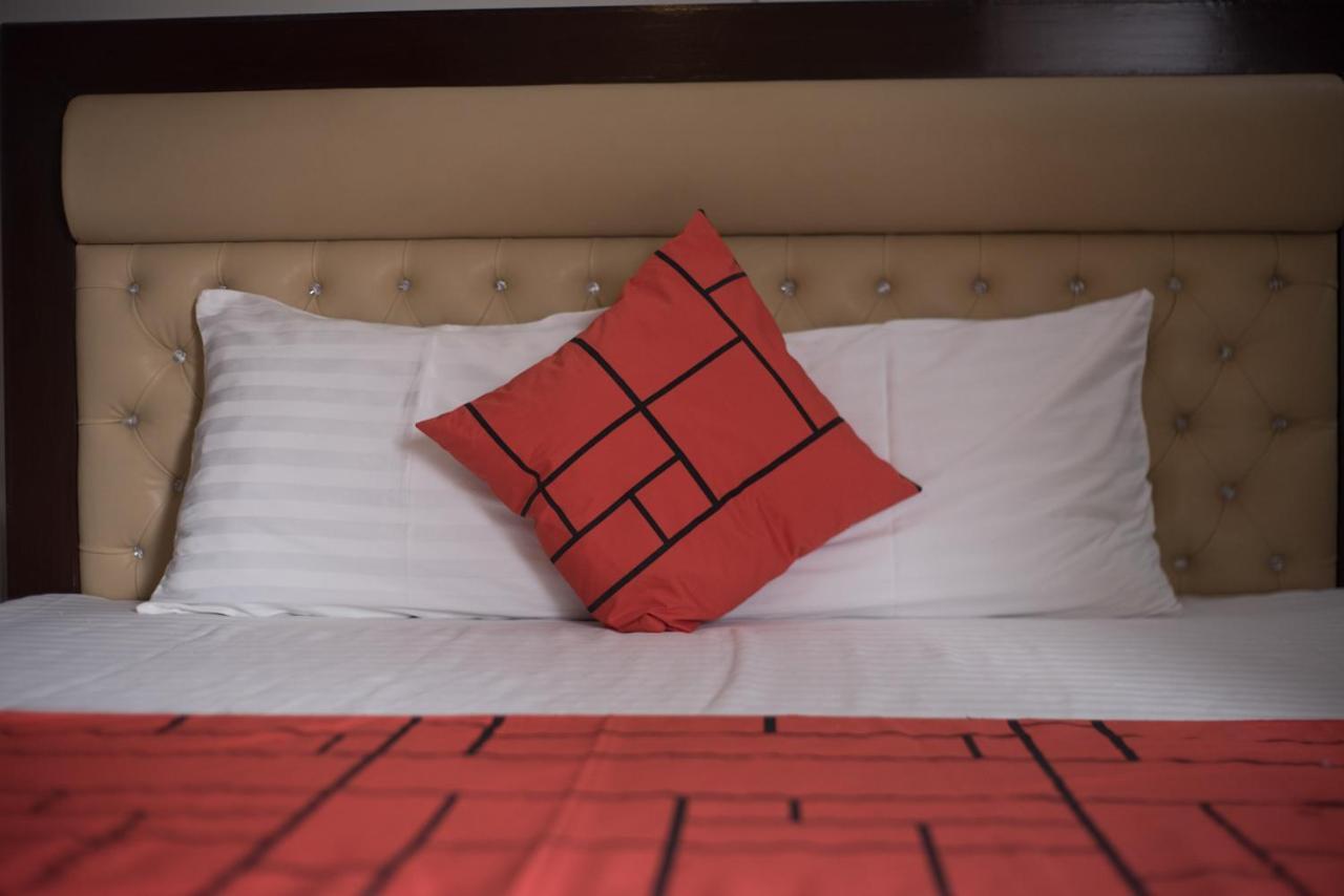 Goho Rooms Badar Karachi Eksteriør bilde