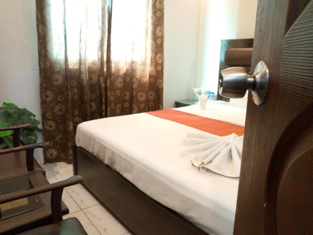 Goho Rooms Badar Karachi Eksteriør bilde