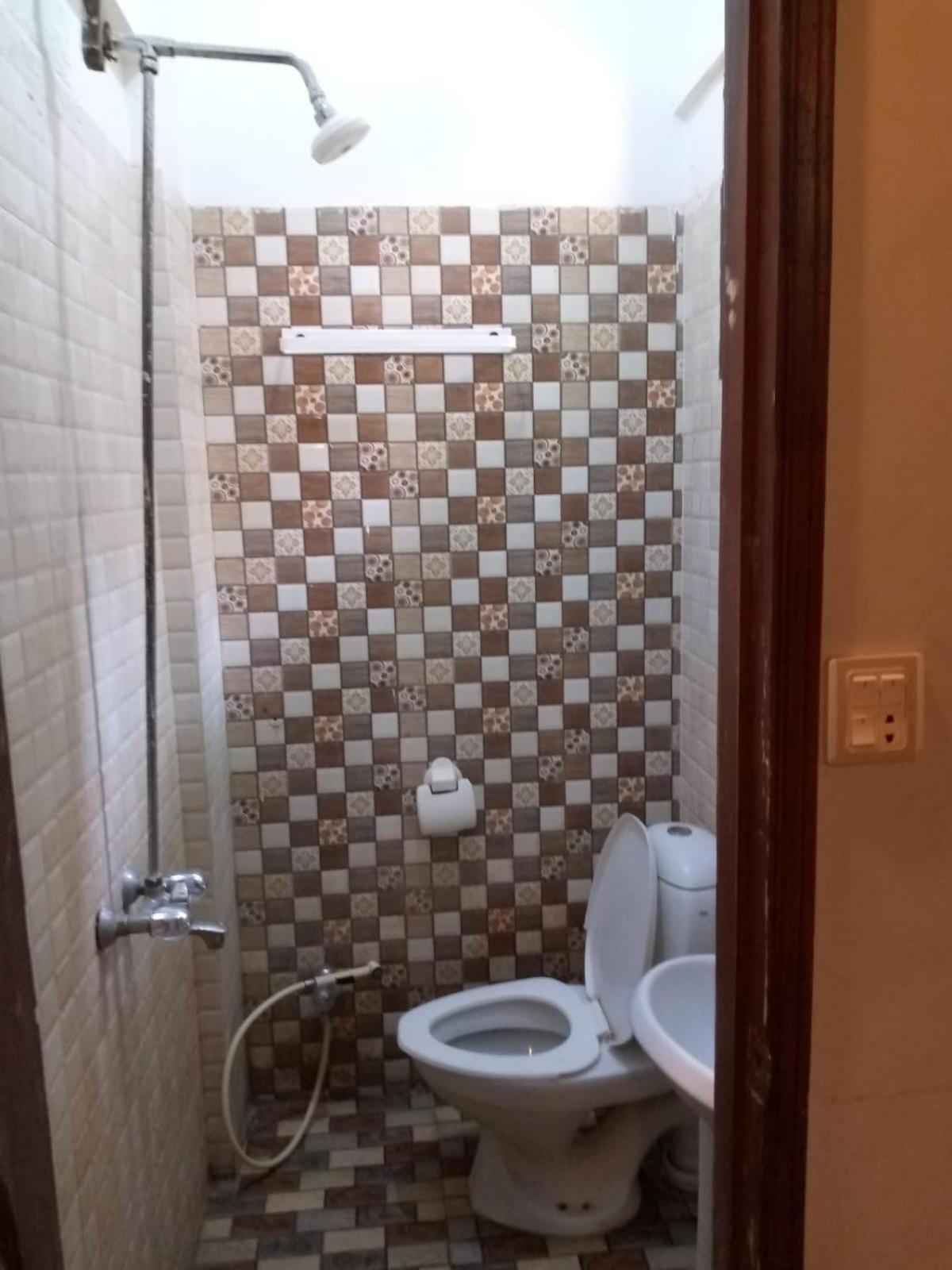Goho Rooms Badar Karachi Eksteriør bilde