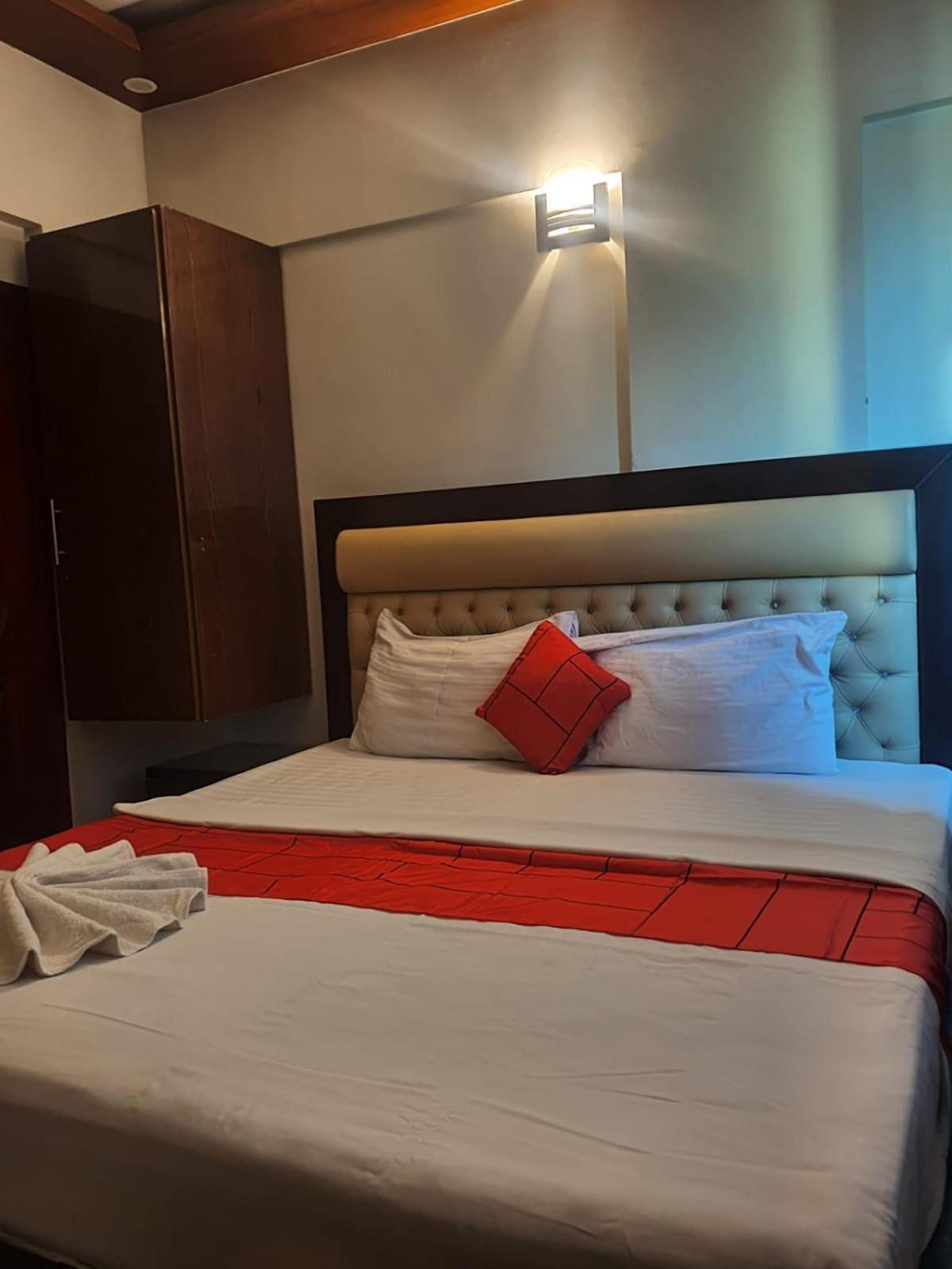 Goho Rooms Badar Karachi Eksteriør bilde