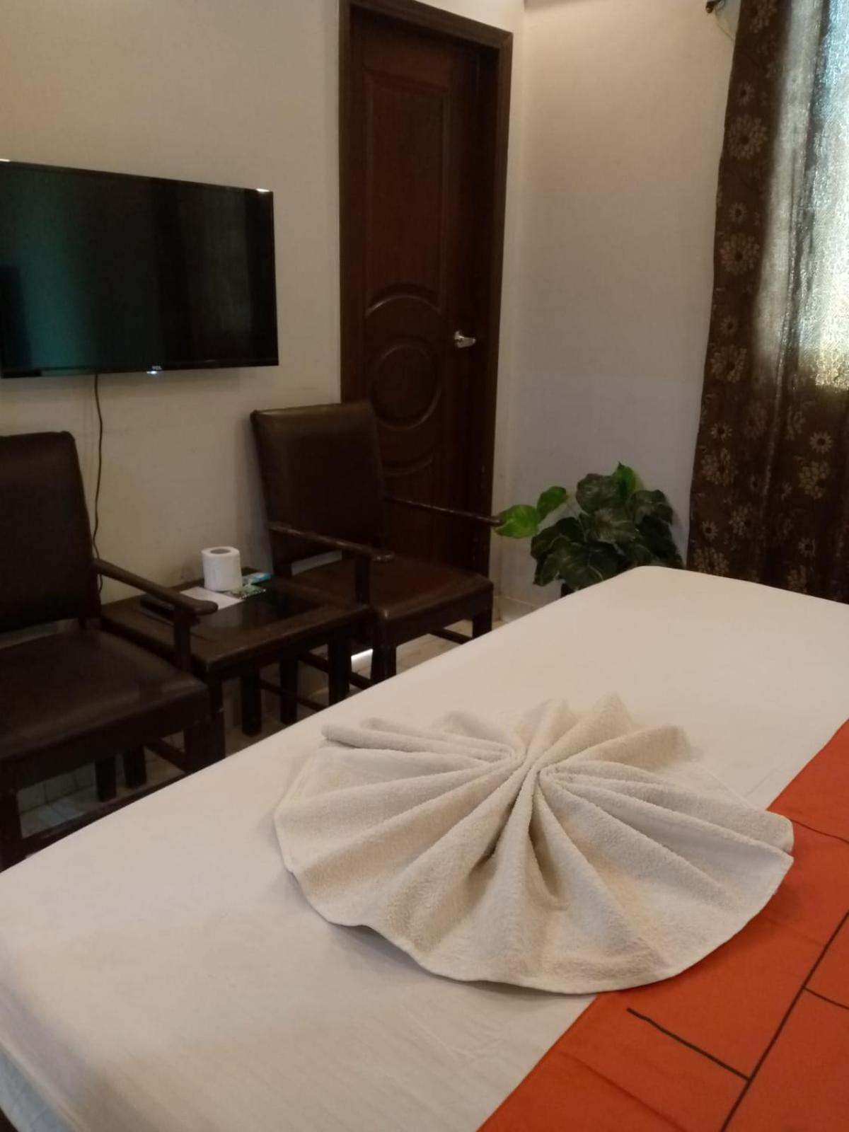 Goho Rooms Badar Karachi Eksteriør bilde