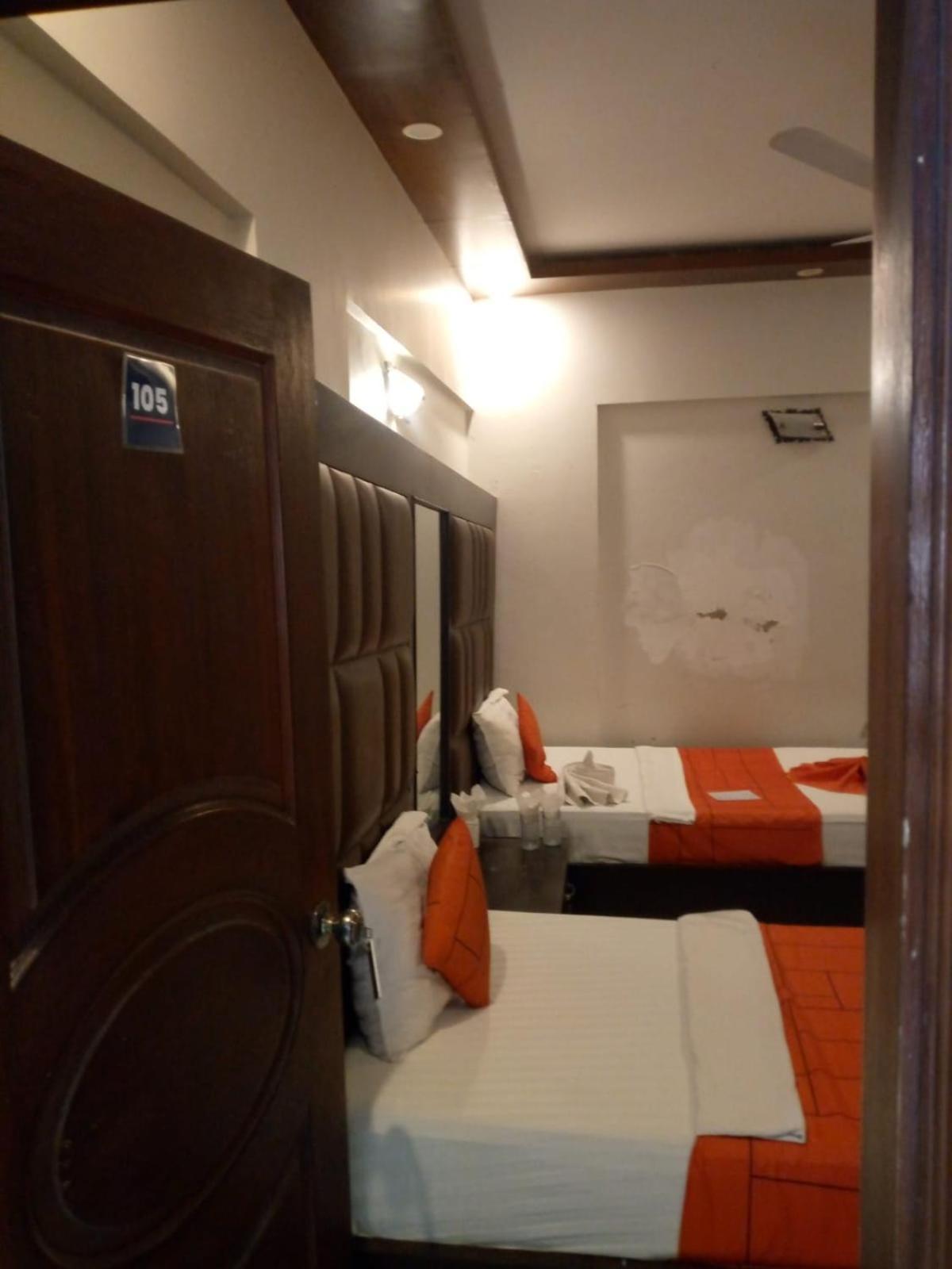 Goho Rooms Badar Karachi Eksteriør bilde