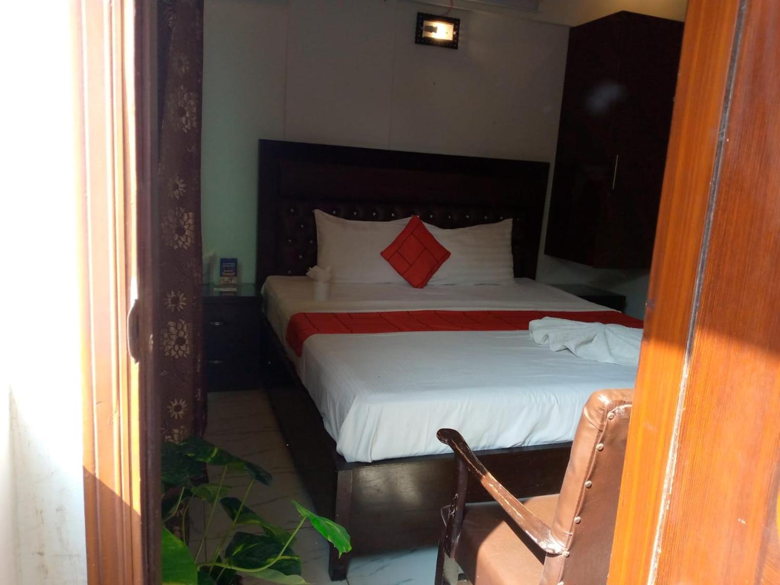 Goho Rooms Badar Karachi Eksteriør bilde