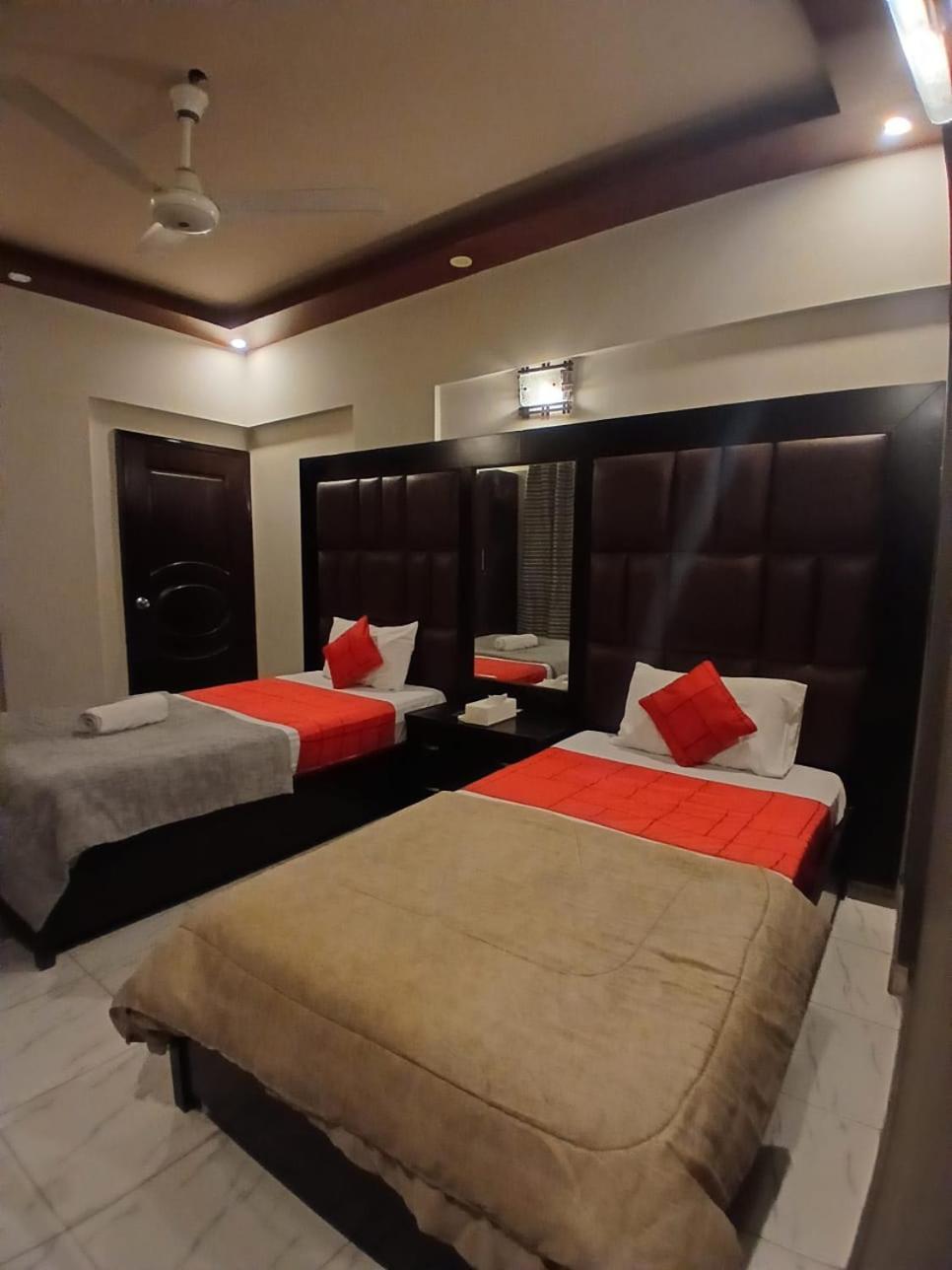 Goho Rooms Badar Karachi Eksteriør bilde
