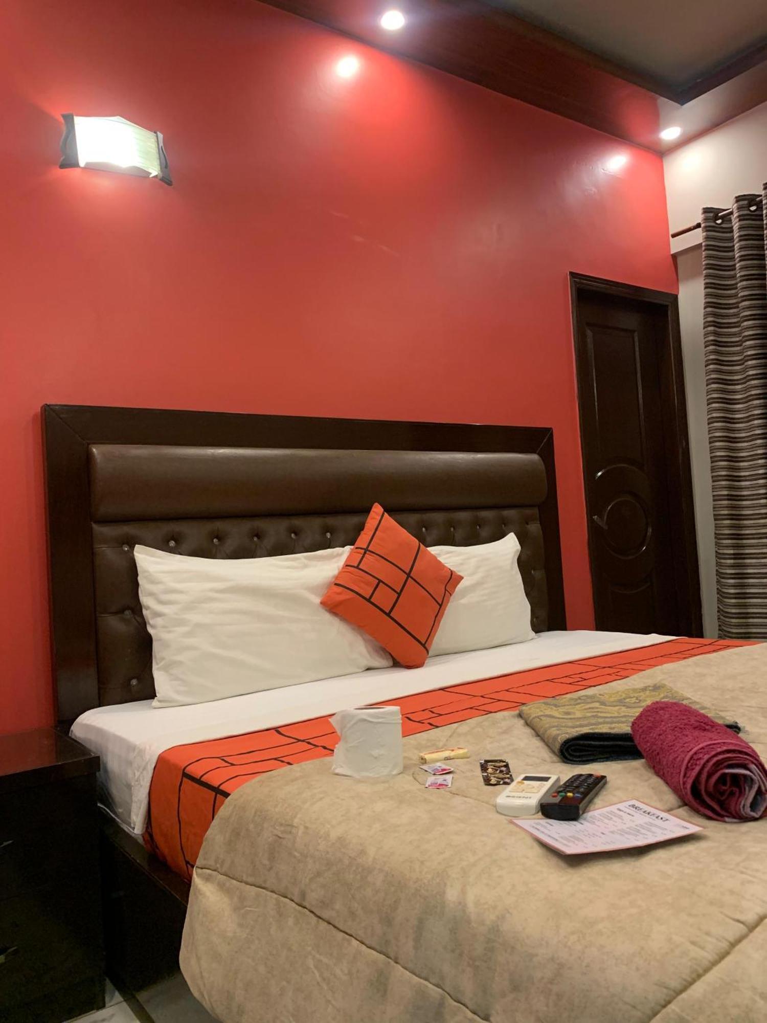 Goho Rooms Badar Karachi Eksteriør bilde